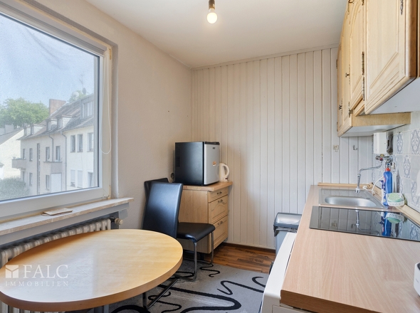 2 OG. rechts, Wohnzimmer+Küche 