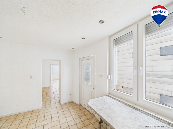 RE:MAX Immobilien DeLux Saarlouis-Roden Küche 2