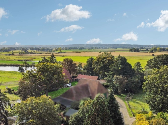 Hausansicht mit Ausblick