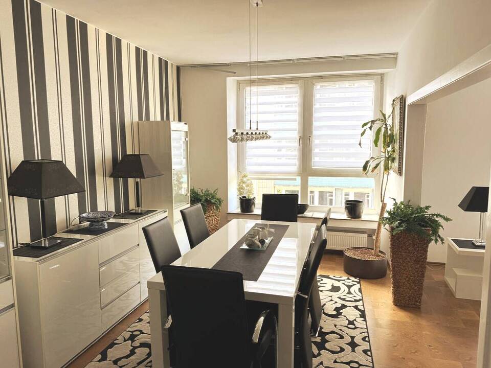 4.OG - Wohn-/ Esszimmer