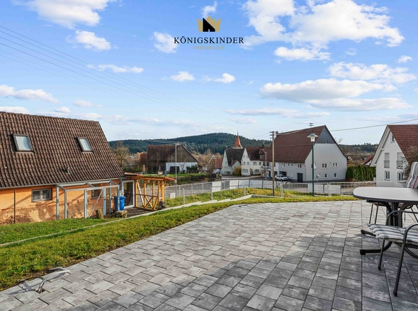 ...mit Zugang zur Terrasse...