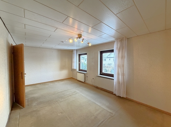 Geräumiges Schlafzimmer