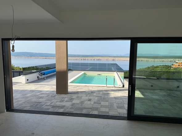 WhatsApp Image 2026-01-15 at 17.50.59