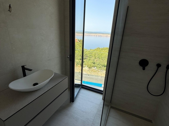 WhatsApp Image 2026-01-15 at 17.51.04-2