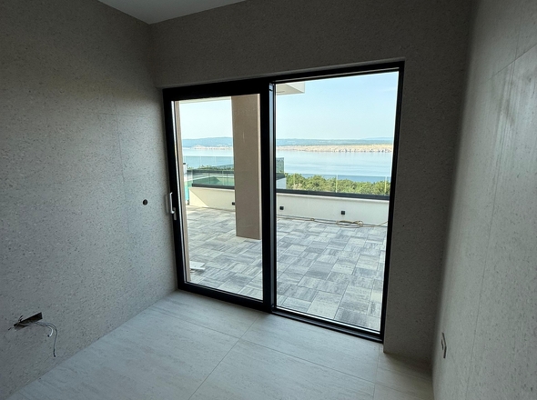 WhatsApp Image 2026-01-15 at 17.51.08-2