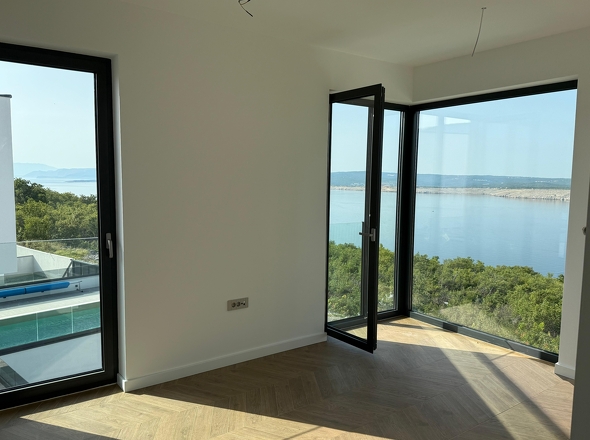 WhatsApp Image 2026-01-15 at 17.51.09-2