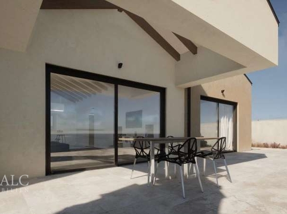 Großzügige Terrasse