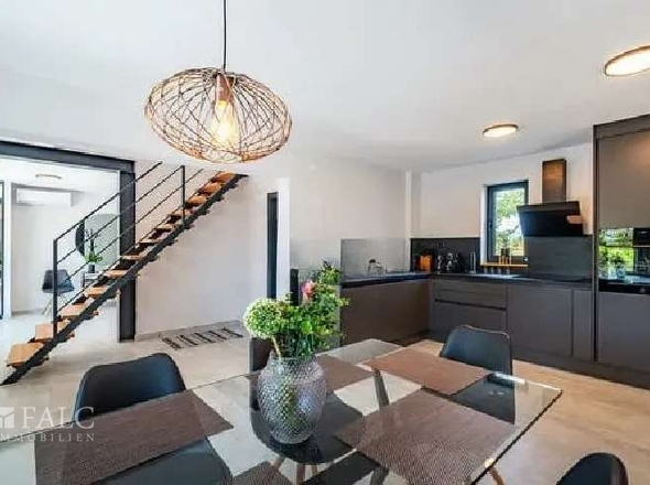 Hochwertige Einbauküche