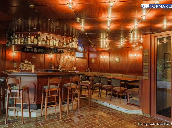 Untergeschoss mit Zugang zum Garten