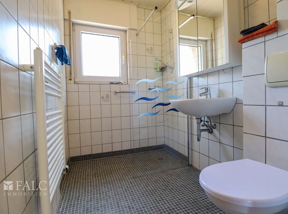 Badezimmer EG