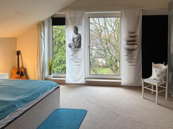 Schlafraum mit Ankleide