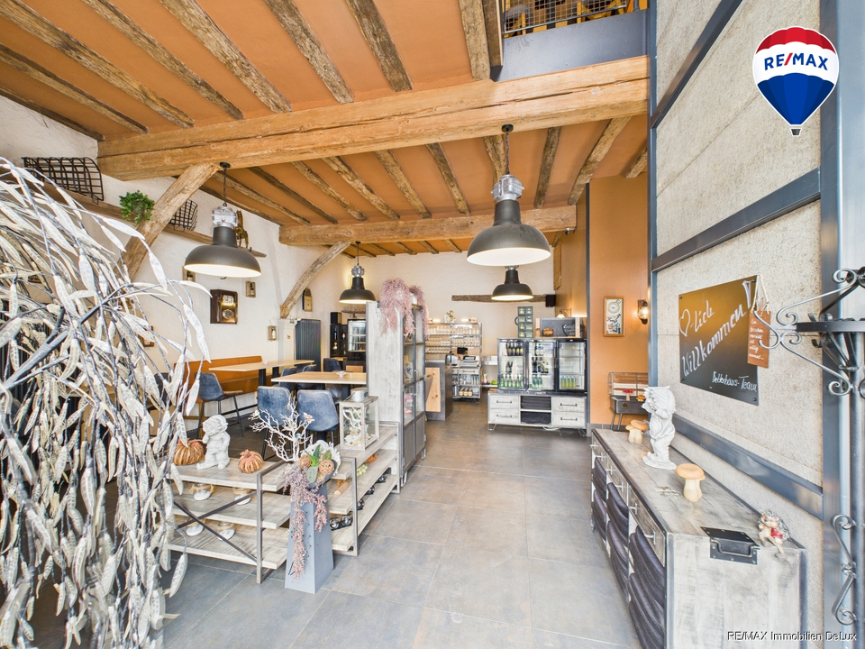 RE/MAX Immobilien DeLux Kelterhaus Gaststätte am Schloss Ayl