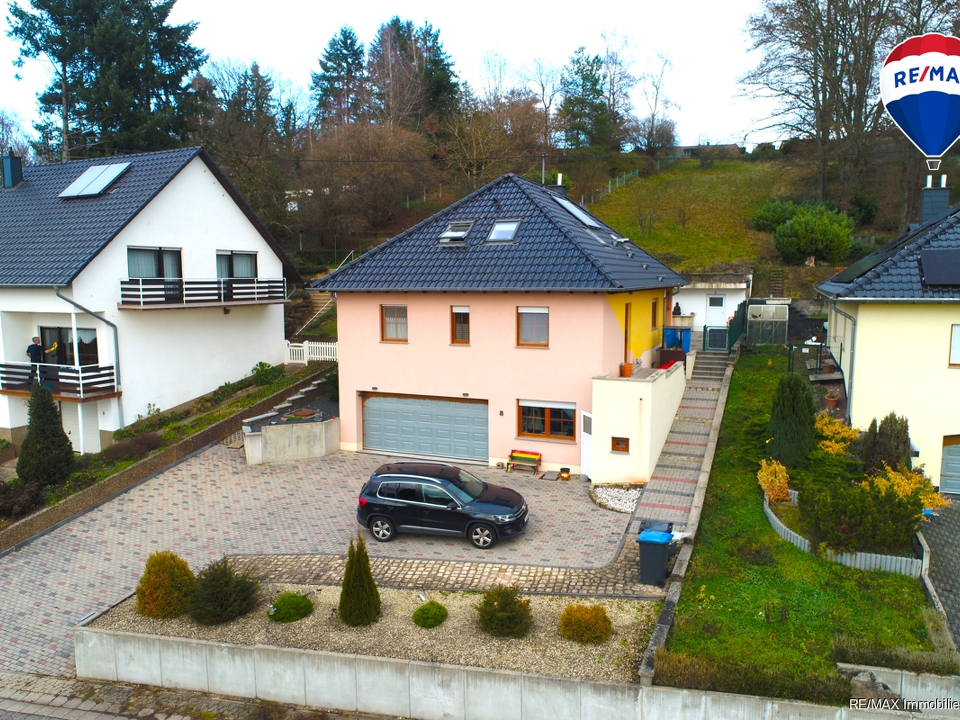 REMAX Immobilien DeLux Einfamilienhaus in Besseringen zu verkaufen