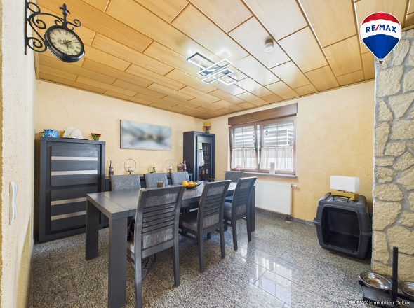 REMAX Immobilien DeLux Einfamilienhaus in Besseringen Essbereich