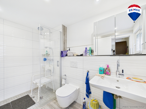 RE/MAX Immobilien DeLux Haus verkauf Steinbach