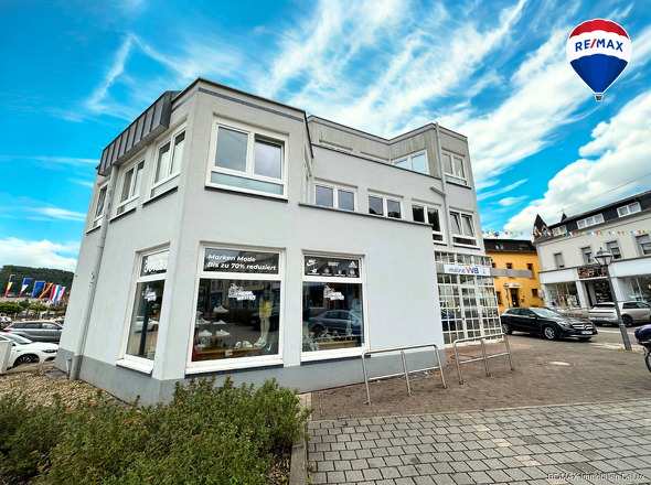 RE/MAX Immobilien DeLux Geschäft Mettlach zu Vermieten 