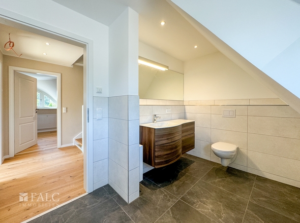 Duchbad im Obergeschoss