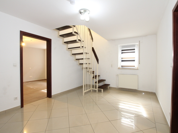 Durchgangszimmer Souterrain