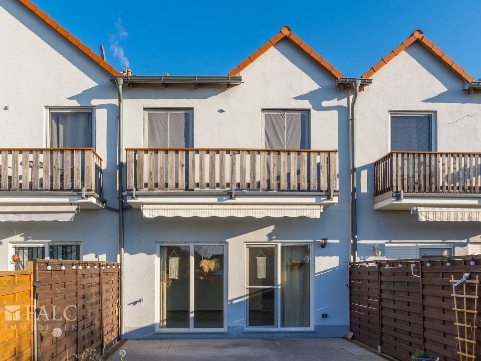 Rückansicht m. Balkon