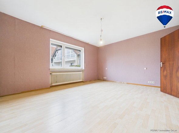 REMAX Immobilien DeLux Einfamilienhau Schlafzimmer Eppelborn Mark Borowicz