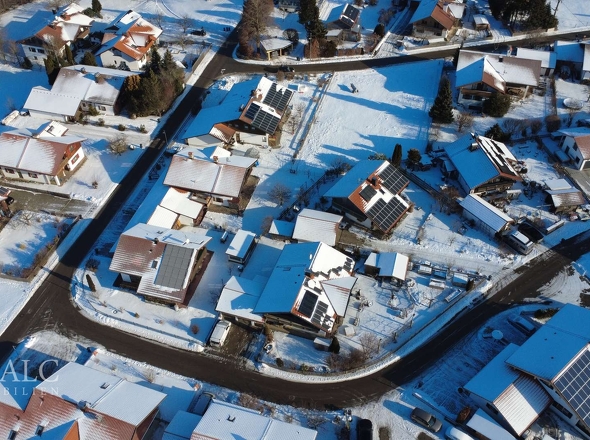 Grundstück und Dorf