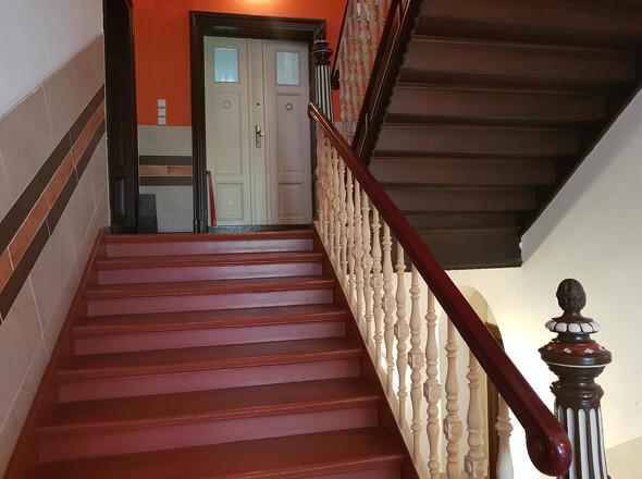 gepflegtes Treppenhaus