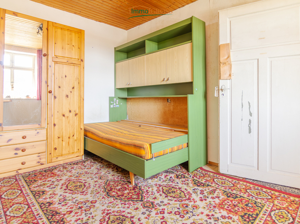 Freundliches Arbeitszimmer