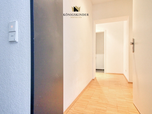 Eingangsbereich mit Platz für eine großzügige Garderobe 