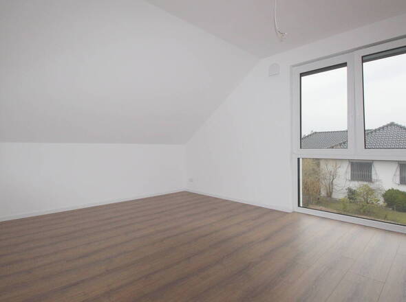 2. mögl. Kinderzimmer OG