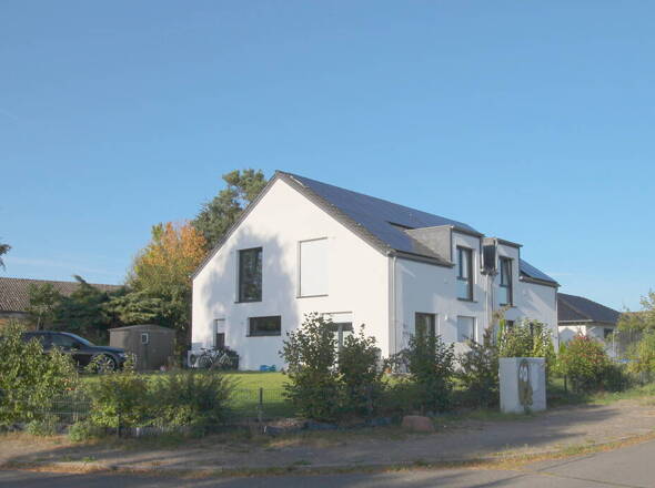 Imposantes DHH BJ 2022 in KfW40plus-Qualität für Sie