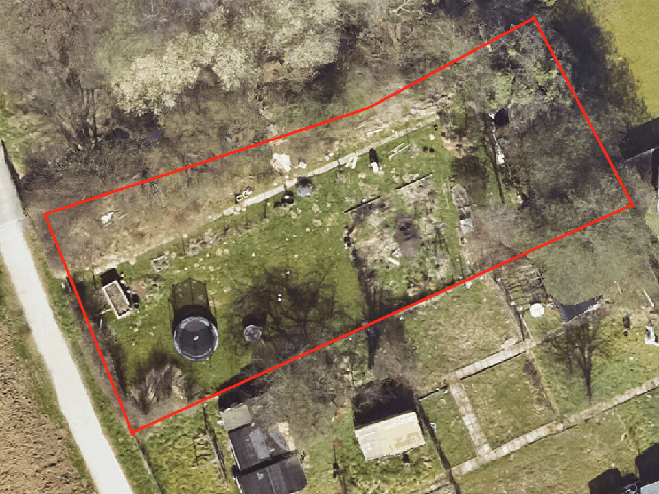 Luftbild mit grober roten Einzeichnung des Grundstücke Quelle: © Stadt Bielefeld, Amt für Geoinformation und Kataster (CC BY 4.0).