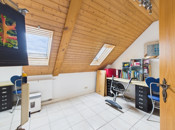 CAM04294G0-PR0024-STILL020