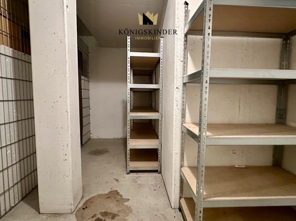 Funktionaler Keller mit Stauraum