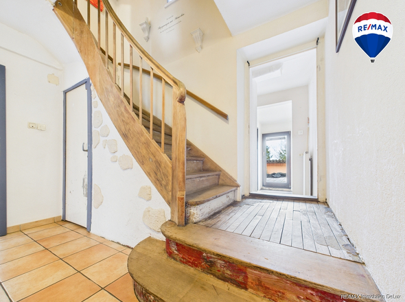 REMAX Immobilien DeLux Einfamilienhaus Diele Mandelbachtal Mark Borowicz