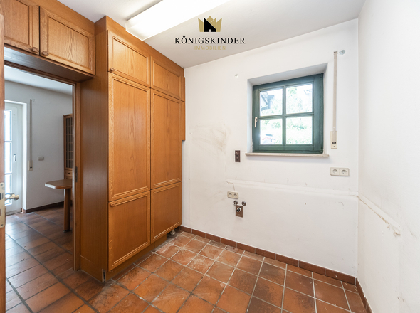 ...mit Hauswirtschaftsraum