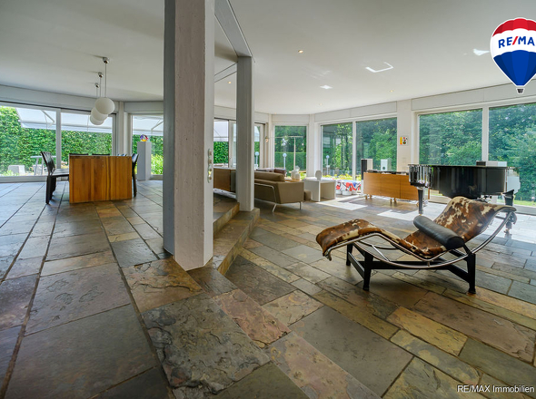 RE:MAXImmobilienDeLuxSaarlouisPicardWohnbereich 