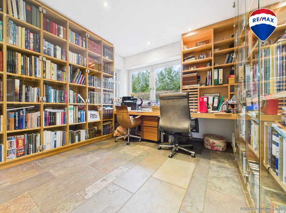 CAM01722G0-PR0034-STILL017