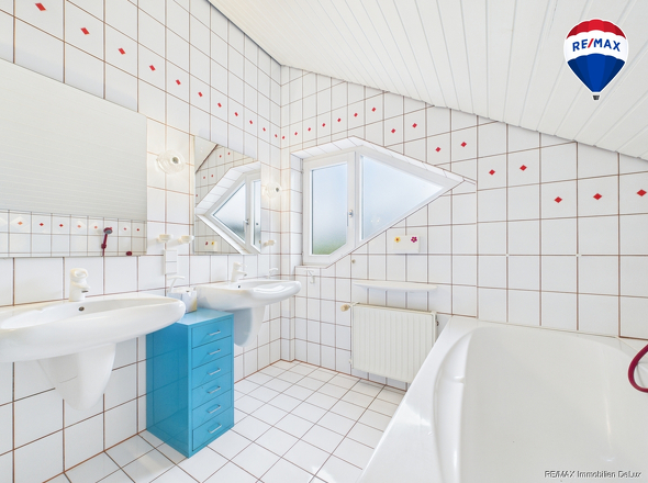 CAM01722G0-PR0034-STILL012