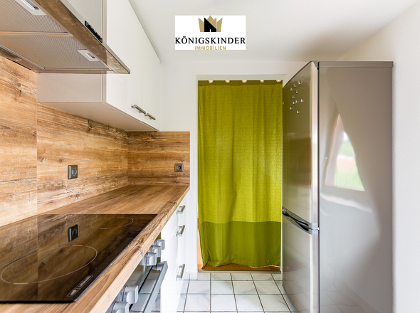 Küche zum Essbereich