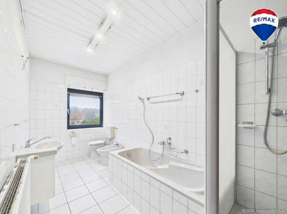 REMAX Immobilien DeLux Haus in Weiskirchen - Rappweiler zu verkaufen