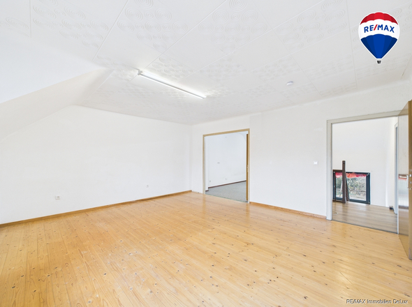 REMAX Immobilien DeLux Haus in Weiskirchen - Rappweiler zu verkaufen