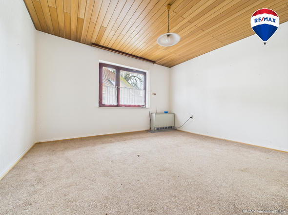 REMAX Immobilien DeLux Einfamilienhau Zimmer Blieskastel Mark Borowicz