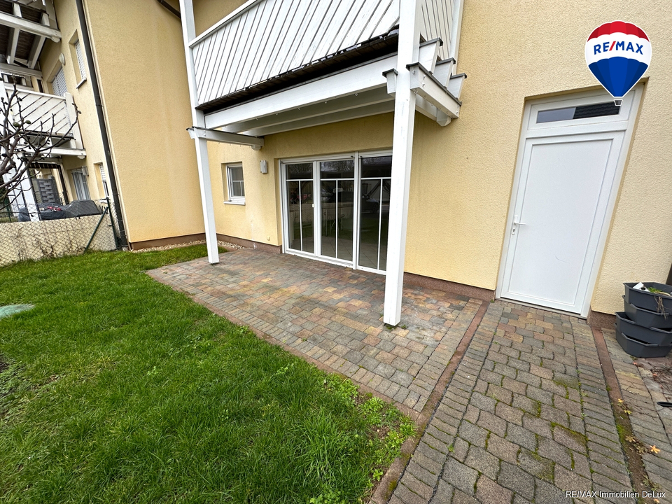 Erdgeschoss Wohnung in Besch mit Terrasse & Carport zu verkaufen 