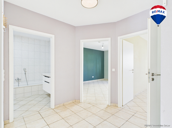 Erdgeschoss Wohnung in Besch mit Terrasse & Carport zu verkaufen 