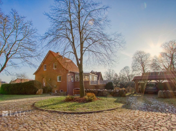 Bereich vor dem Haus