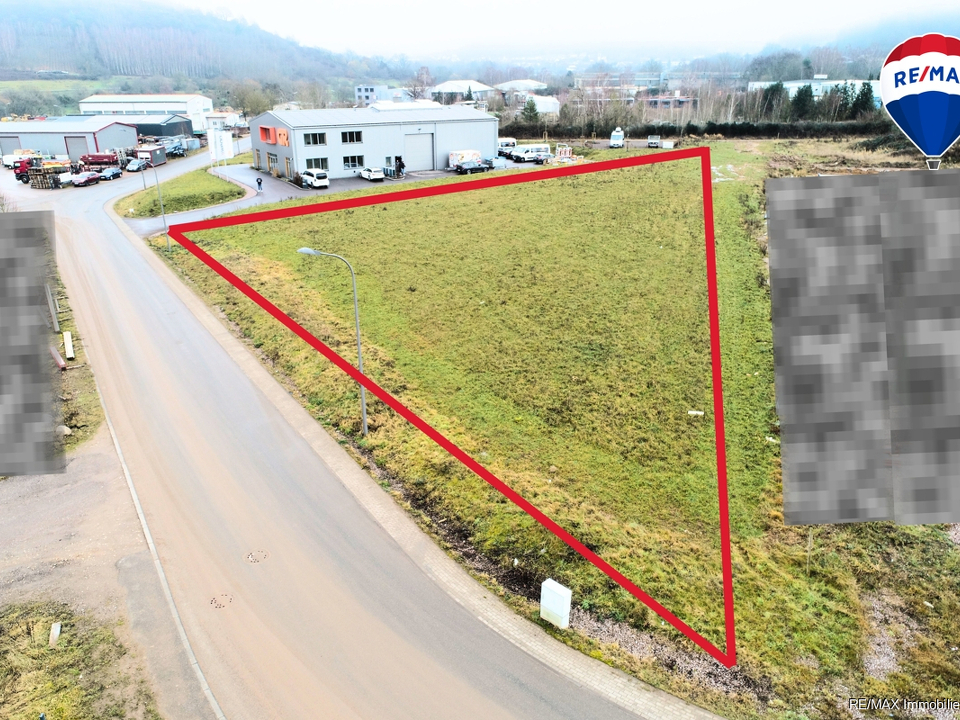 RE/MAX Immobilien DeLux Grundstück zu verkaufen in Saarburg
