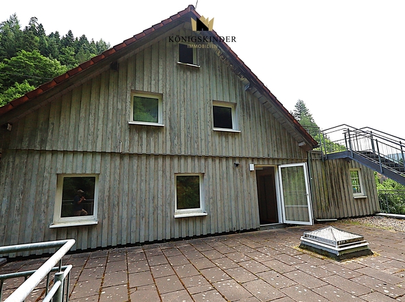 Von der Terrasse im 1. Obergeschoss