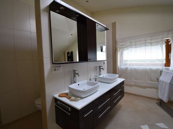 Badezimmer im OG