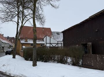 Haus mit Scheune