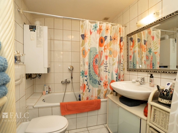 EG Badezimmer Hinterhaus